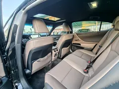 2022 Lexus ES 200 Excellence, чёрный — фото 6