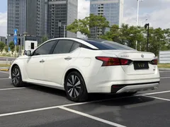 2021 Nissan Teana 2.0L XL Comfort, белый — фото 10