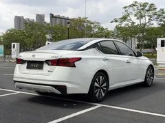 2021 Nissan Teana 2.0L XL Comfort, белый — фото 12