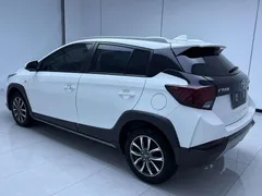 2022 Toyota Yaris L Zhixuan X 1.5L CVT Luxury Plus, белый — фото 6