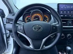 2022 Toyota Yaris L Zhixuan X 1.5L CVT Luxury Plus, белый — фото 11
