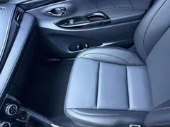 2022 Toyota Yaris L Zhixuan X 1.5L CVT Luxury Plus, белый — фото 13