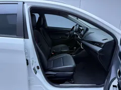 2022 Toyota Yaris L Zhixuan X 1.5L CVT Luxury Plus, белый — фото 19