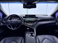 2022 Toyota Camry 2.5G Luxury — фото 9