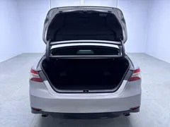 2022 Toyota Camry 2.5G Luxury — фото 15
