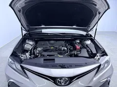 2022 Toyota Camry 2.5G Luxury — фото 17