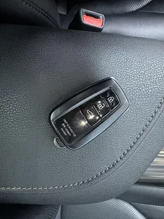 2022 Toyota Camry 2.5G Luxury — фото 18