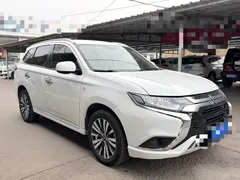 2021 Mitsubishi Outlander 2.0L 2WD 5 Seats, белый — фото 2