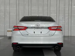 2021 Toyota Camry 2.0G Luxury, белый — фото 11