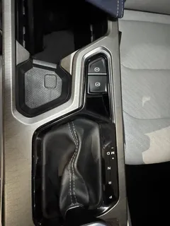 2022 Geely Emgrand 1.5L CVT Elite 4th Gen — фото 4