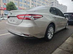 2023 Toyota Camry 2.0G Luxury — фото 3
