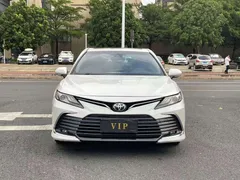 2021 Toyota Camry 2.0G Luxury, белый — фото 2