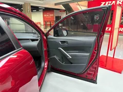 2022 Toyota Corolla Cross 2.0L Elite, красный — фото 24