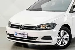 2021 Volkswagen Polo Plus 1.5L AT, белый — фото 2