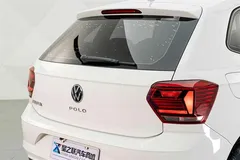 2021 Volkswagen Polo Plus 1.5L AT, белый — фото 8
