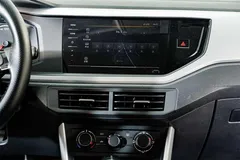2021 Volkswagen Polo Plus 1.5L AT, белый — фото 12