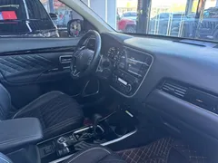 2021 Mitsubishi Outlander 2.4L 4WD 5-seat, белый — фото 15