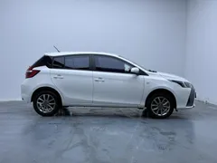 2022 Toyota Yaris L Zhixuan 1.5L CVT Leading Plus, белый — фото 8