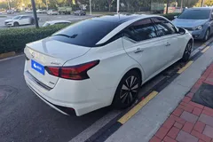 2021 Nissan Teana 2.0L XL Upper AD1, белый — фото 9