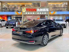 2021 Lexus ES 200 Excellence, чёрный — фото 4