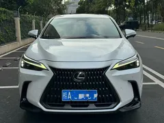 2022 Lexus NX 260 2WD, белый — фото 3