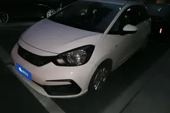 2021 Honda Fit 1.5L CVT, белый — фото 1