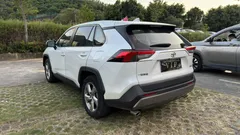 2023 Toyota RAV4 2.0L CVT 2WD Fashion Plus, белый — фото 6