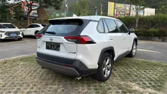 2023 Toyota RAV4 2.0L CVT 2WD Fashion Plus, белый — фото 8
