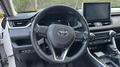2023 Toyota RAV4 2.0L CVT 2WD Fashion Plus, белый — фото 16