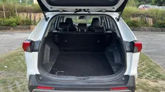 2023 Toyota RAV4 2.0L CVT 2WD Fashion Plus, белый — фото 23