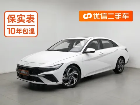 2023 Hyundai Elantra 1.5L CVT LUX Premium