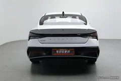 2023 Hyundai Elantra 1.5L CVT LUX Premium, белый — фото 4