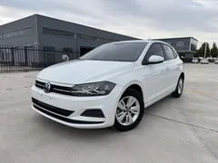 2021 Volkswagen Polo Plus 1.5L AT, белый — фото 1