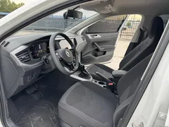 2021 Volkswagen Polo Plus 1.5L AT, белый — фото 12