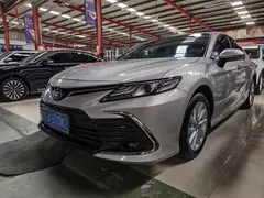 2023 Toyota Camry 2.0G Luxury — фото 1