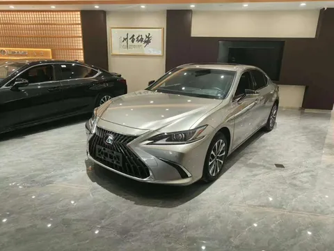 2022 Lexus ES 200 Excellence
