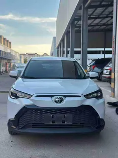 2023 Toyota Frontlander 2.0L CVT Elite, белый — фото 3