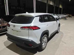 2023 Toyota Frontlander 2.0L CVT Elite, белый — фото 7