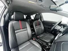 2022 Toyota Yaris L Zhixuan X 1.5L CVT Luxury Plus, белый — фото 13