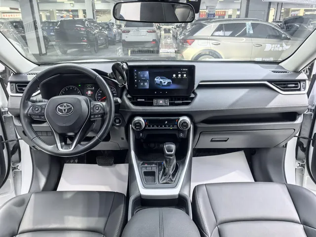 2023 Toyota Wildlander 2.0L 2WD Urban