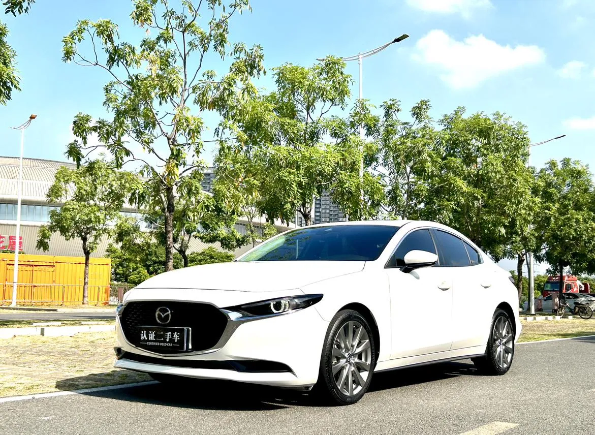 2023 Mazda Mazda3 2.0L AT