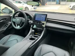 2023 Toyota Avalon 2.0L CVT Luxury, чёрный — фото 8