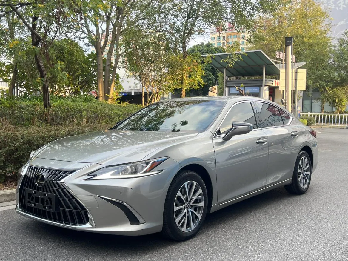 2021 Lexus ES 200 Excellence