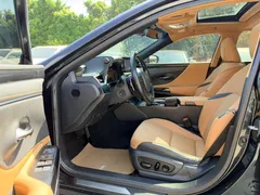 2021 Lexus ES 200 Excellence, чёрный — фото 9
