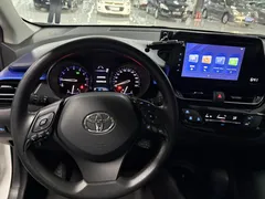 2022 Toyota C-HR 2.0L Leading, белый — фото 12