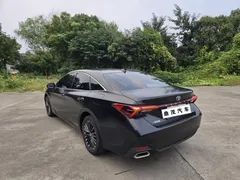 2022 Toyota Avalon 2.0L XLE Premium, чёрный — фото 5