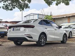 2022 Geely Emgrand 4th Gen 1.5L CVT Premium, белый — фото 4