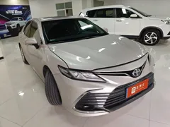 2021 Toyota Camry 2.0G Luxury — фото 2