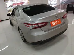 2021 Toyota Camry 2.0G Luxury — фото 4
