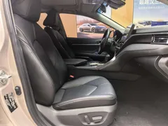 2021 Toyota Camry 2.0G Luxury — фото 4